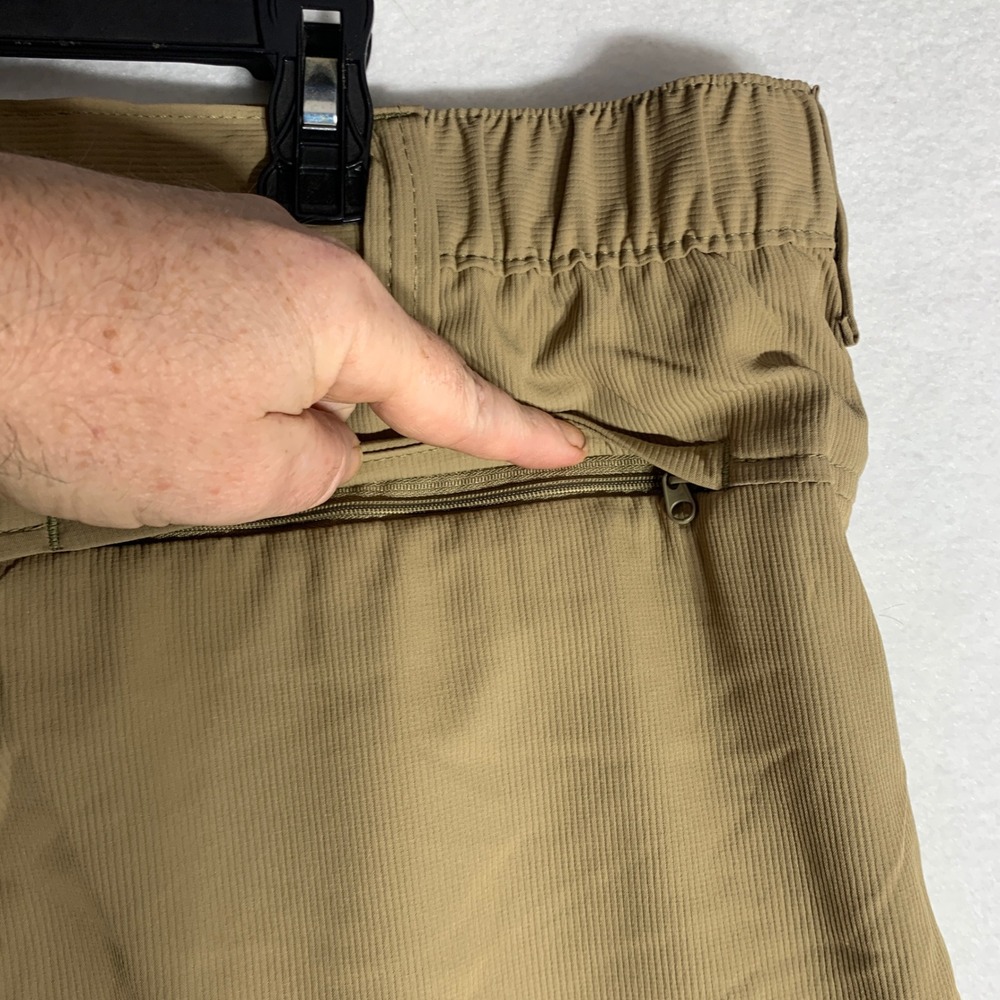 Wrangler Outdoor Men's Tan Field Utility Relaxed Fit Cargo Shorts Sz‎ 42x10 - Picture 4 of 11